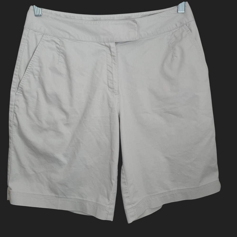 Nike Golf Dri-FIT Bermuda Shorts Womens M 8 Beige Performance Stretch Golfcore
